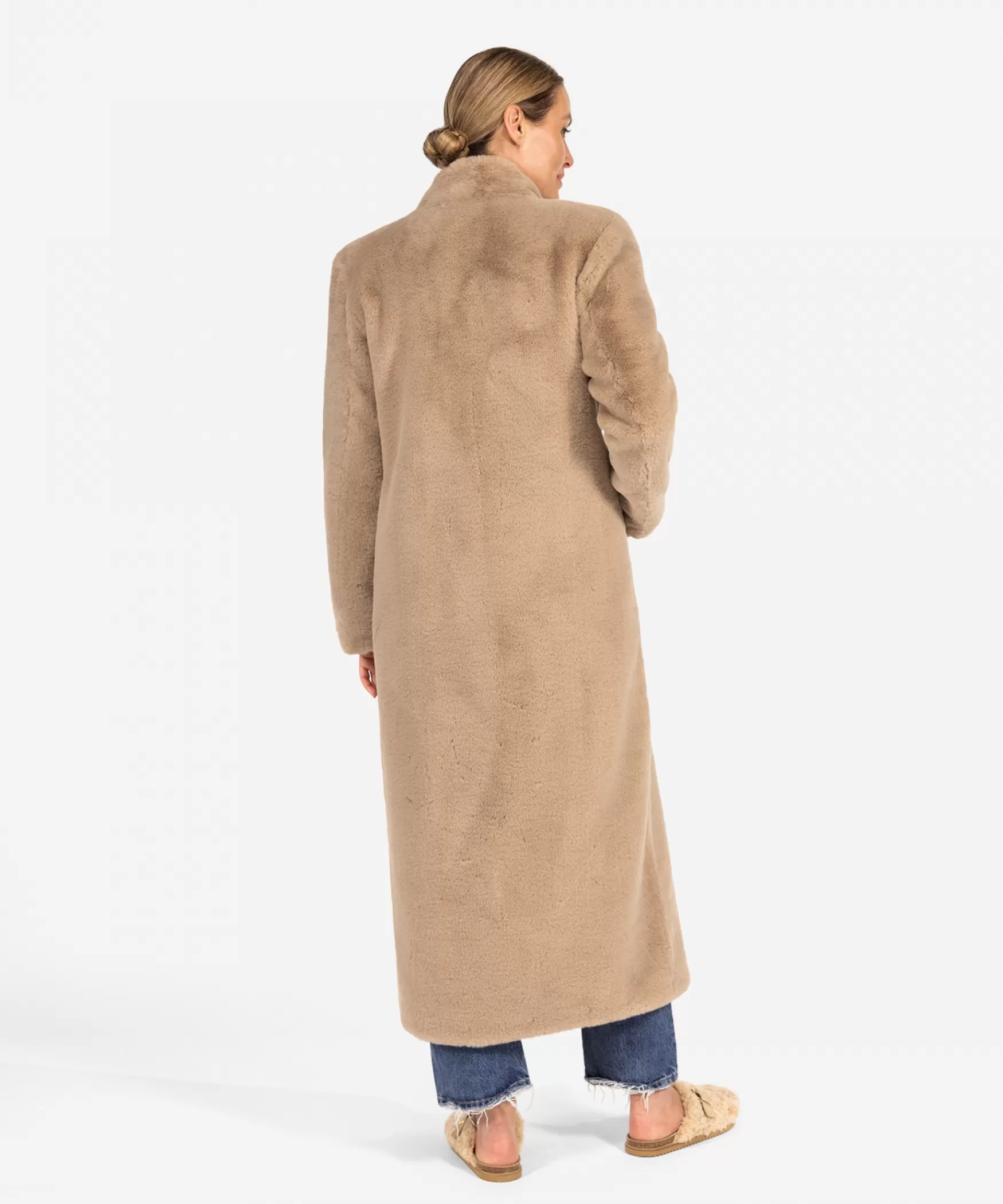 clara__beige_27270.webp IBANA Clara | Beige< Faux Fur