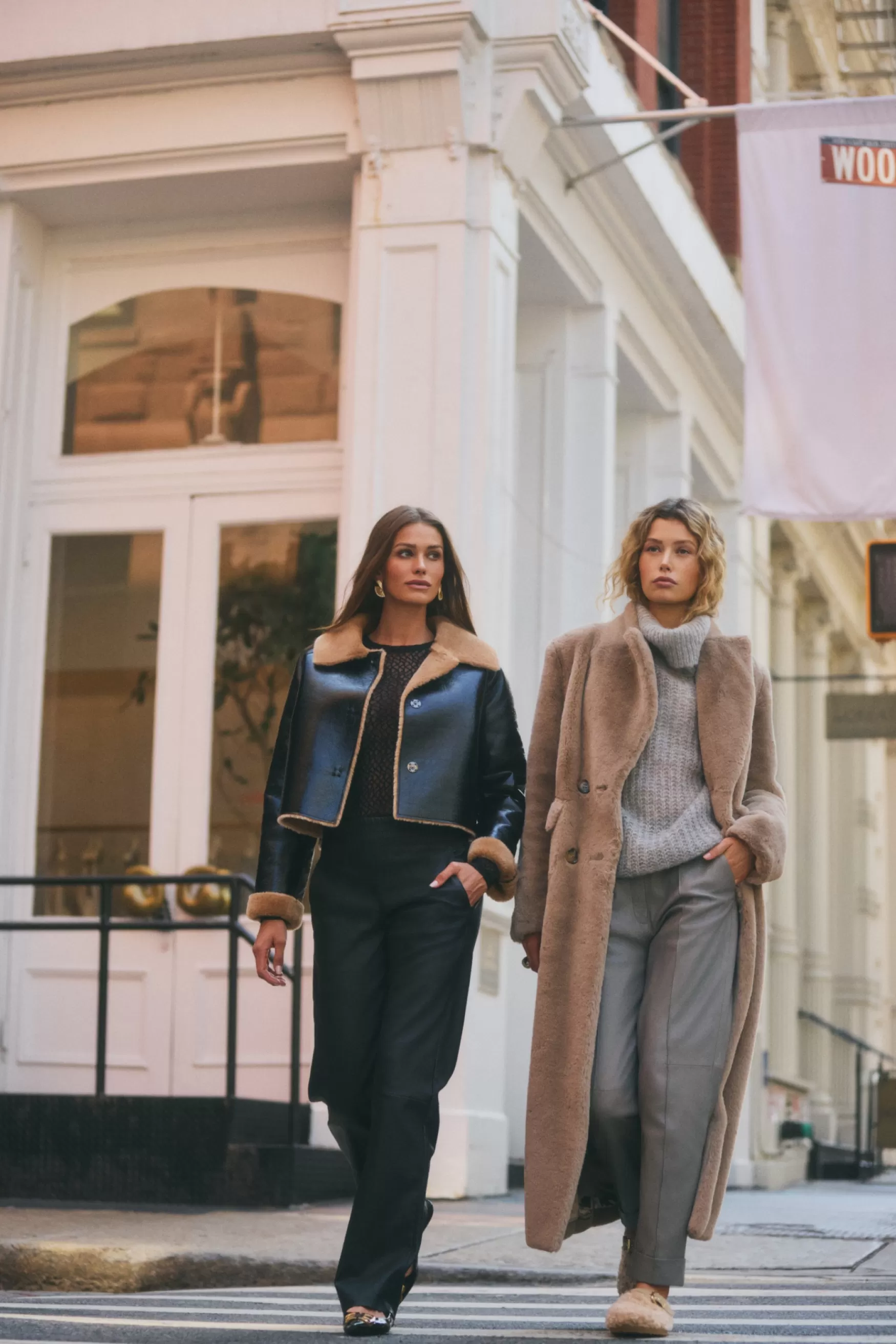 clara__beige_27283.webp IBANA Clara | Beige< Faux Fur