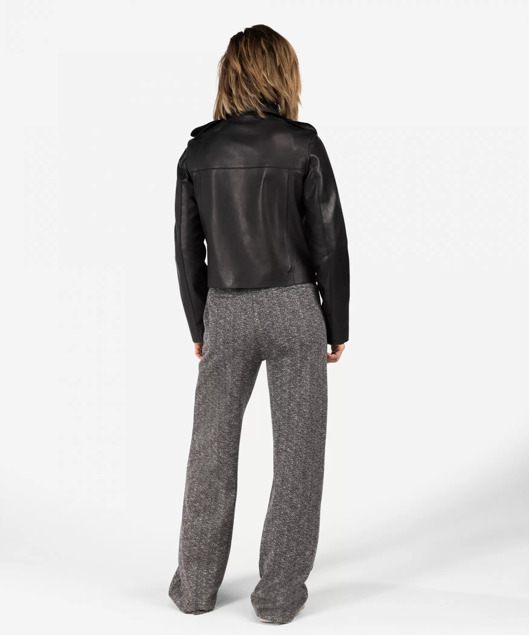 janey__black_26470.webp IBANA Janey | Black< Leren Jassen