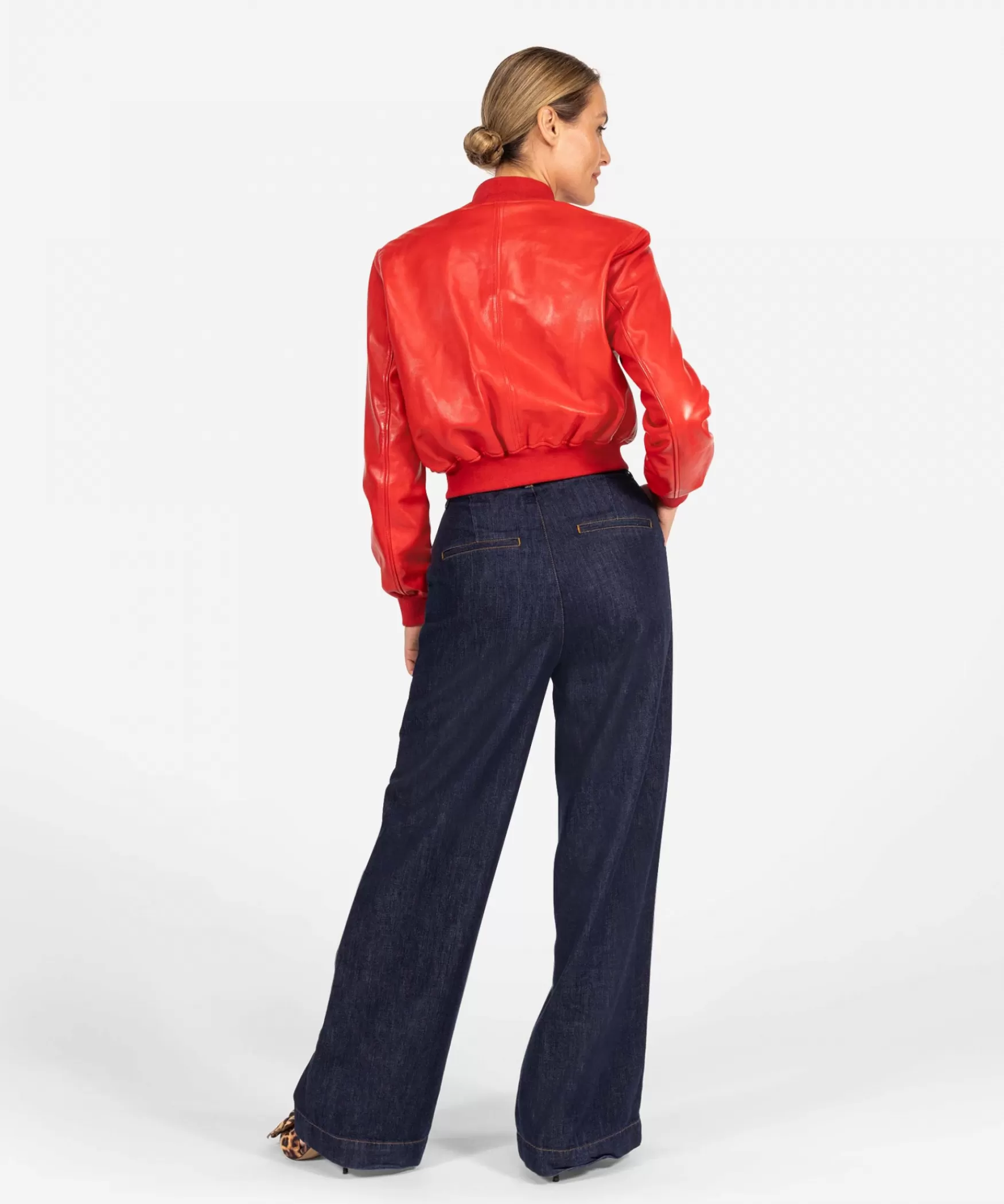 jecksy__red_bomb_26852.webp IBANA Jecksy | < Leren Jassen