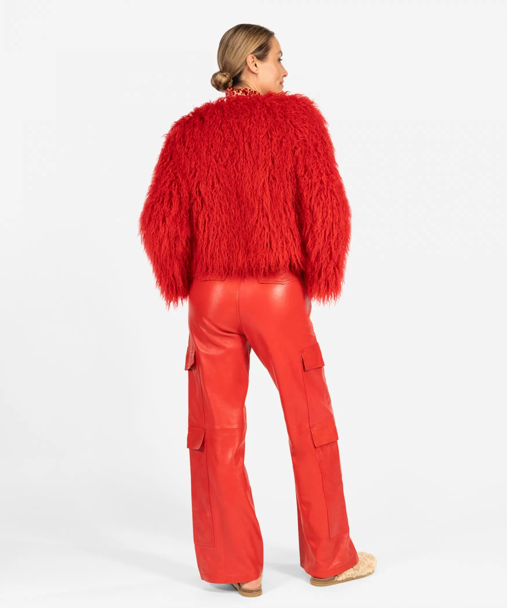 juno__red_bomb_27488.webp IBANA Juno | < Faux Fur