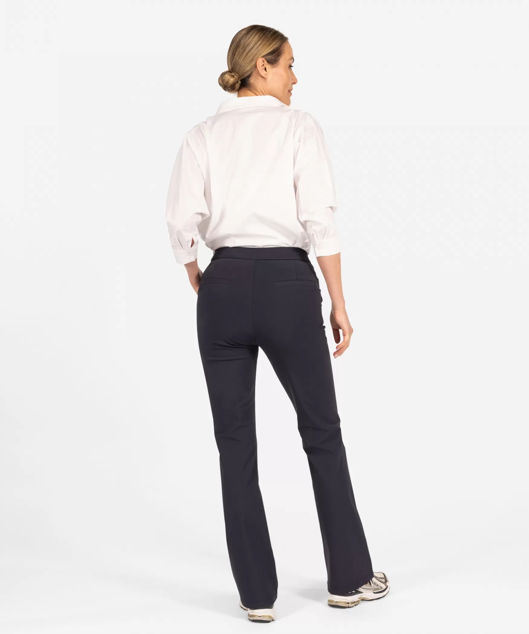 pasil__midnight_blue_24064.webp IBANA Pasil | Midnight Blue< High Waist | Flared