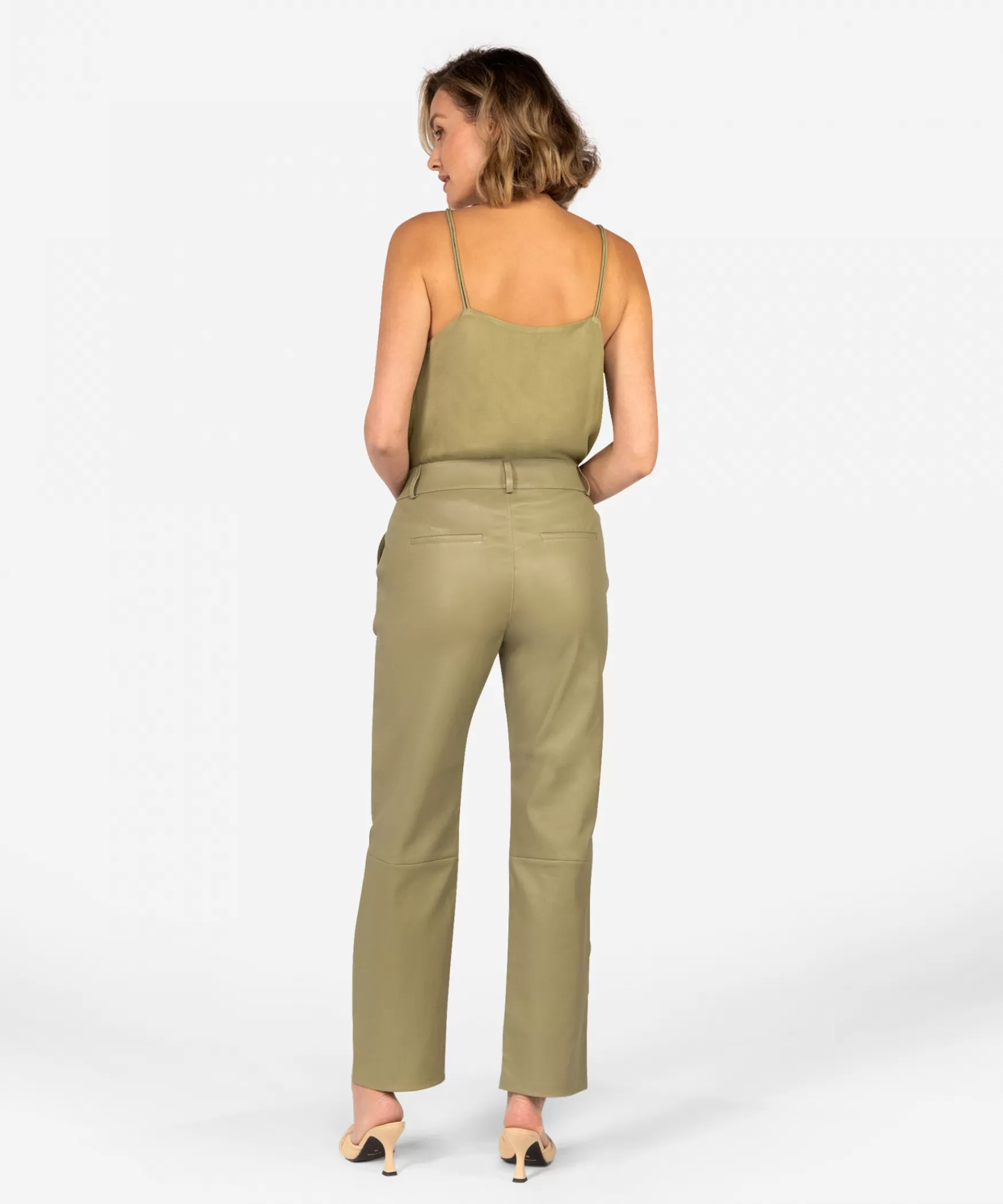 paudine__moss_green_24994.webp IBANA Paudine | < Mid Waist | Wide Fit